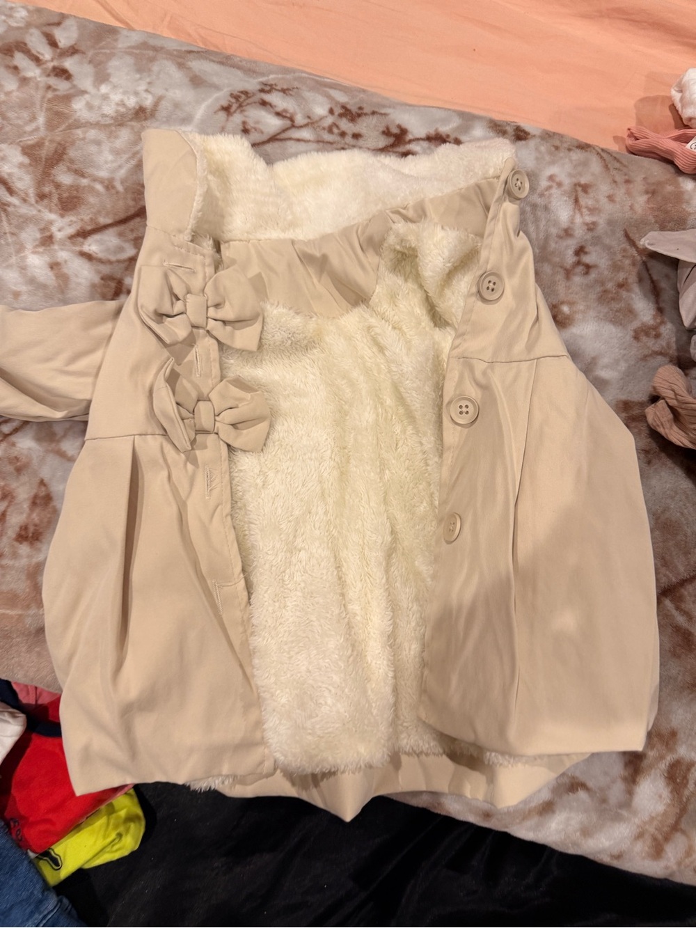 SHEIN Cream A-Line Skirt with Faux Fur Lining & Bow Accents